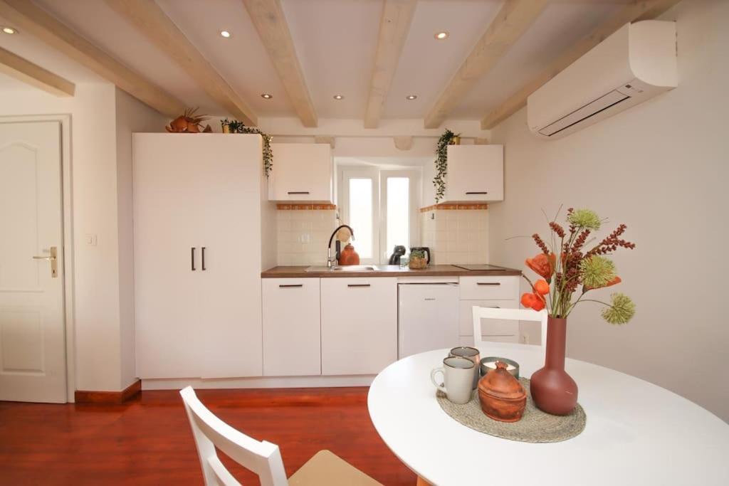 Bohemian Apartment City Center - 2 Bedroom Ragusa Esterno foto